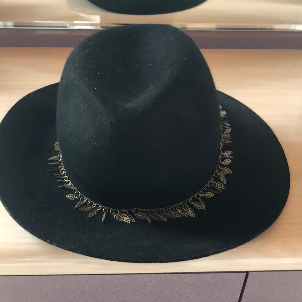 Wool ladies hat